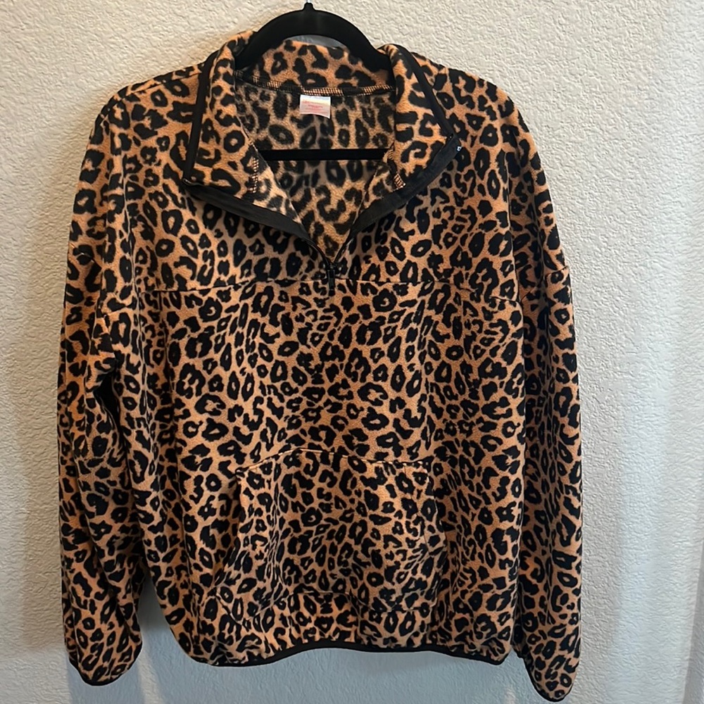 Teddy soft leopard pull over, size XXL
